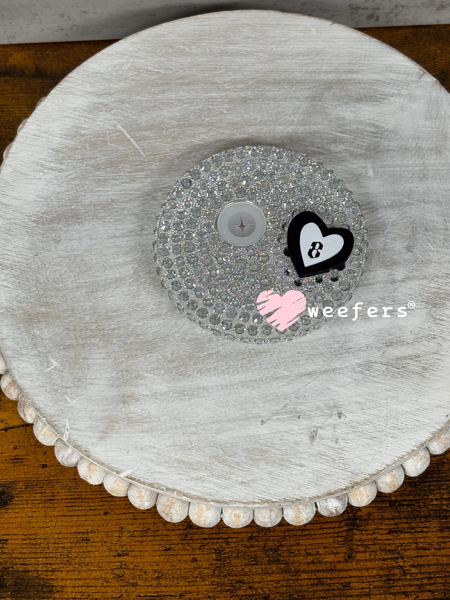 Eightball Heart Flat Back Lid Charms - Black and White