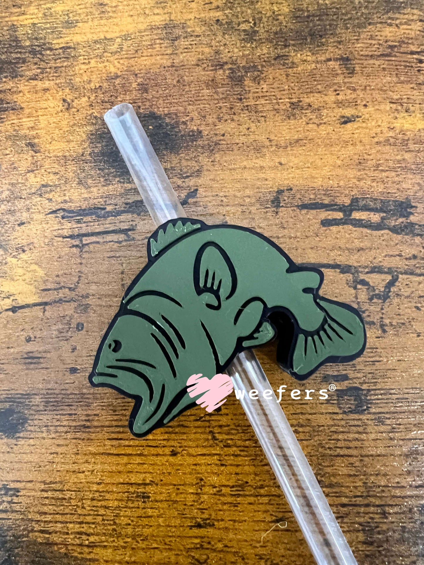 Bass Fish Hunter Green Straw Topper Buddy (Fits both 8mm and 10mm straws)