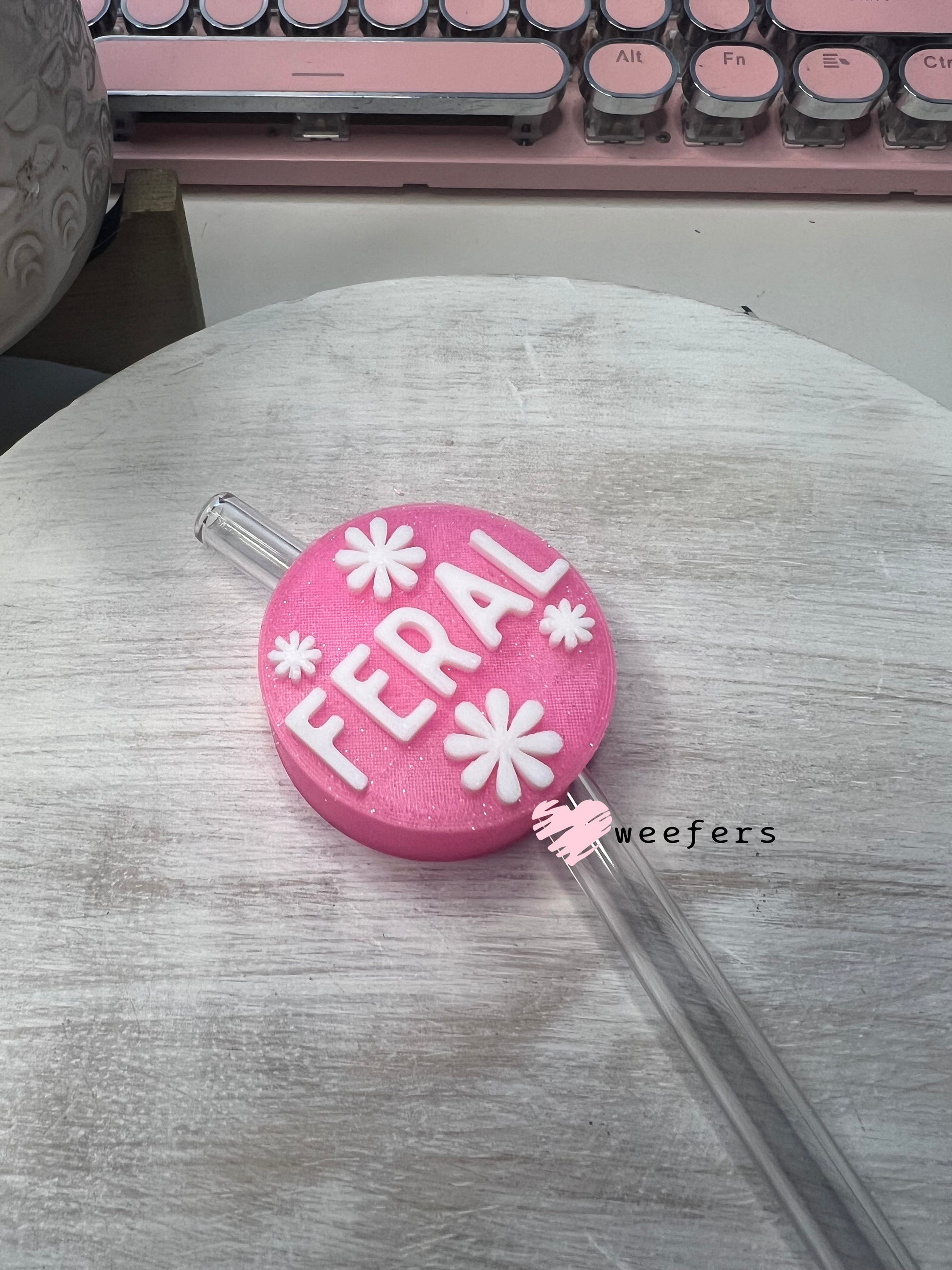 Feral Straw Topper Buddy Weefers