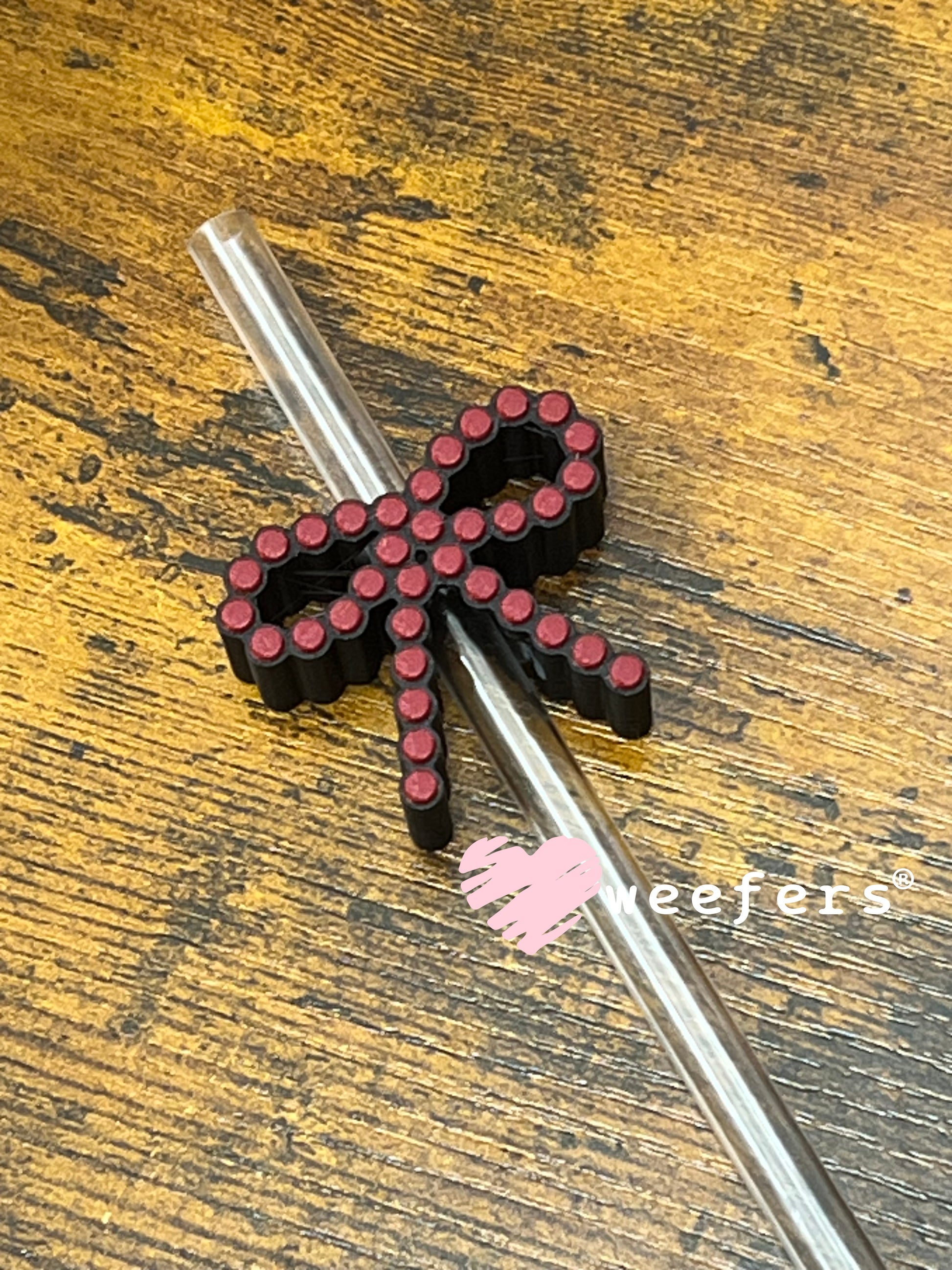 Straw Topper Buddy - Red Bead Bow Weefers